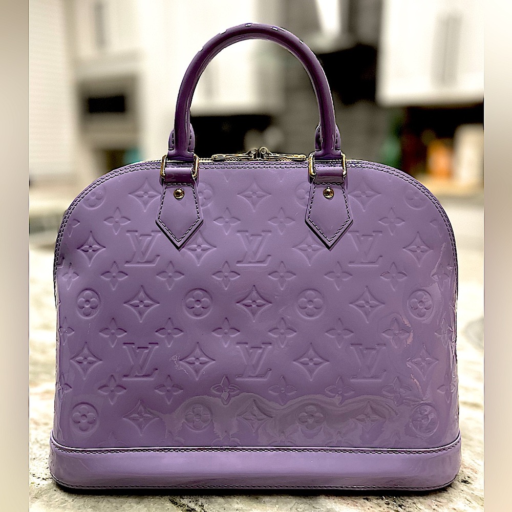 Louis Vuitton Authentic Pristine Lilac Vernis Alma - Picture 3 of 16